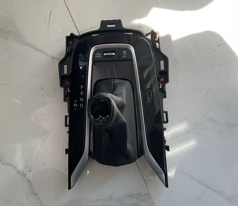 Palanca de cambio Toyota Corolla HB 19-24