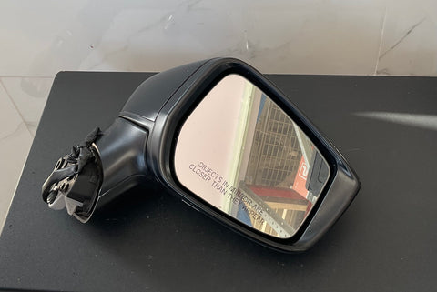 Retrovisor der Nissan Versa 20-22