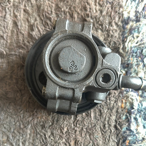 Bomba de power steering Ford Ranger 2008 2.3L