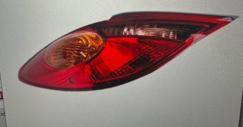 Foco trasero izq/der Toyota Solara 04-06