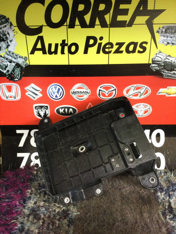 Accesorio Exterior de Batería Toyota Corolla 22-24