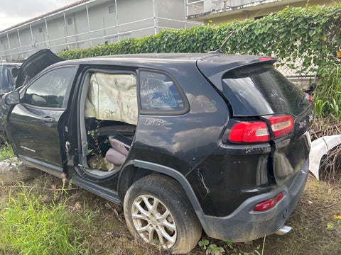 Auto A023 Jeep Cherokee Sport 2013