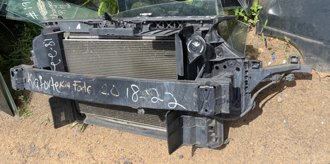 Soporte de Radiador Kia Forte 15-20