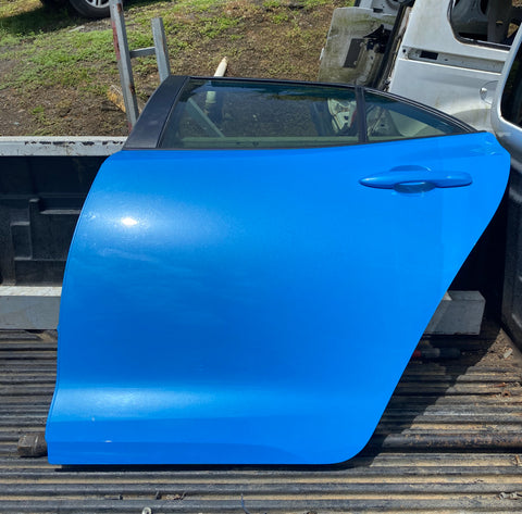 Puerta Izq Tras Toyota Corolla HB 19-24