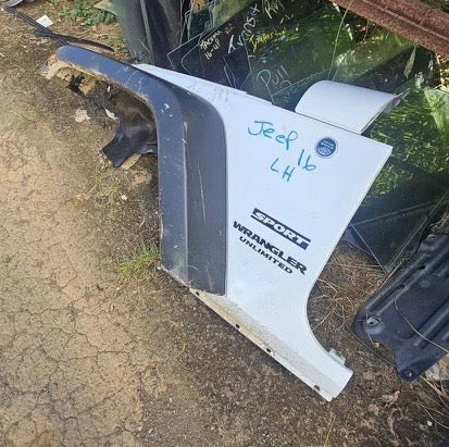 Guardalodo (Fender) Izq Jeep Wrangler 07-18