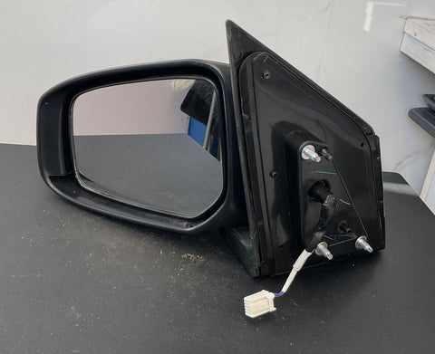 Retrovisor izq Mitsubishi Mirage 14-23