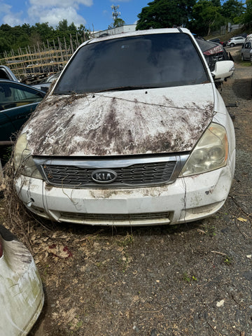 Auto Kia Sedona 06-14