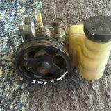 Bomba de power Steering Mazda 6 03-08