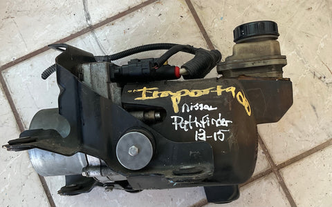 Bomba Power Steering Nissan Pathfinder 13-15