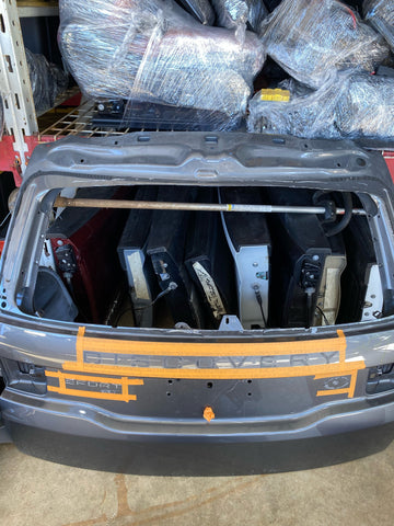 Compuerta Land Rover Discovery 17-23