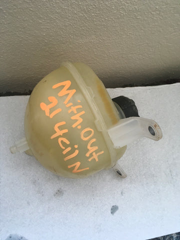 Can de coolant Mitsubishi Outlander 22-24