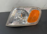 Luz de seńal (S.L.) izq Toyota Corolla 01-02