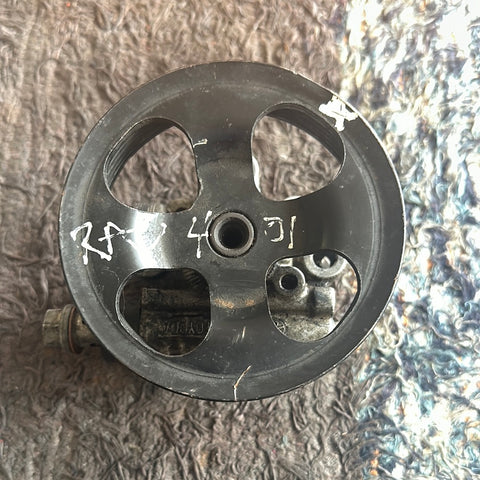Bomba de power steering Toyota Rav 4 2001