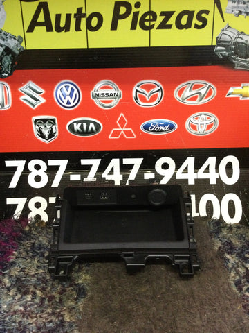 Accesorio de la Consola del Centro Mitsubishi Outlander 22-24