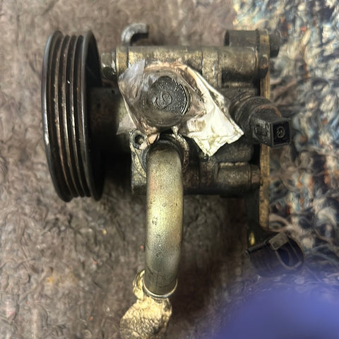 Bomba de Power Steering Mitsubishi Endeavor 04-11