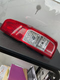Foco trasero der Nissan Frontier 05-20