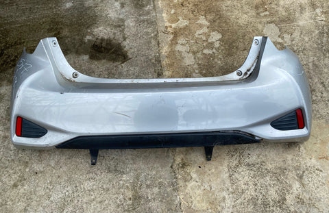 Bumper Trasero Toyota Yaris HB 15-17