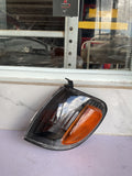 Luz de Esquina o Señal (S.L) Izq Toyota Tundra 00-04