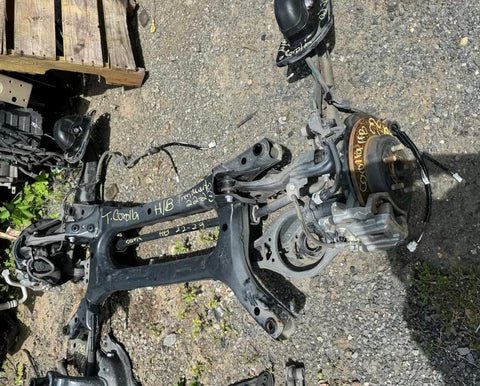 Crossmember Trasero Toyota Corolla HB 22-23