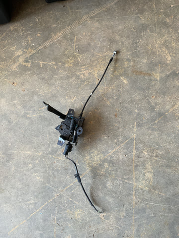 Cerradura del Bonete Kia Soul 20-25