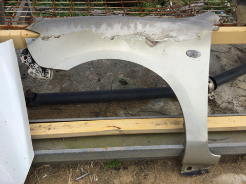 Guardalodo (Fender) Izq Mazda 3 04-09