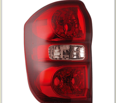 Foco trasero izq/der  Toyota Rav4 04-05