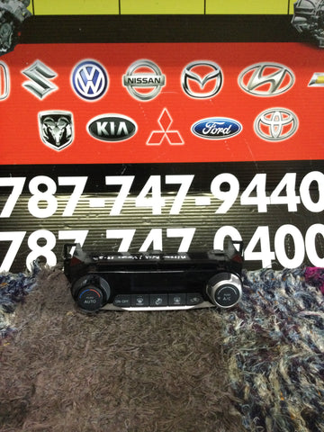 Careta de Control de Aire Nissan Kicks/Versa 18-22