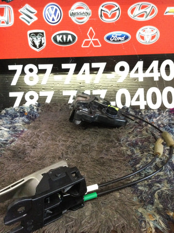 Cerradura de Puerta Der Del Toyota Corolla 09-13