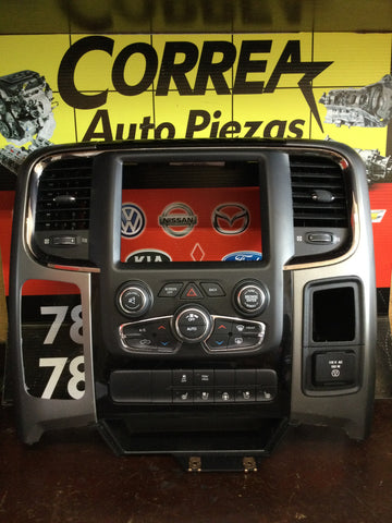 Careta Dodge RAM 1500 13-22