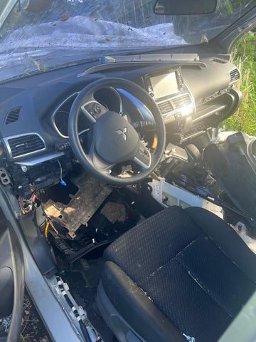 Accesorio Interior Mitsubishi Eclipse Cross 18-24