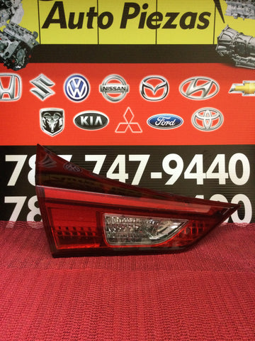 Foco Trasero de baúl izq Toyota Corolla IM 16-18
