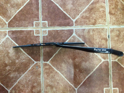 Wiper Izq Del Nissan Frontier 05-22