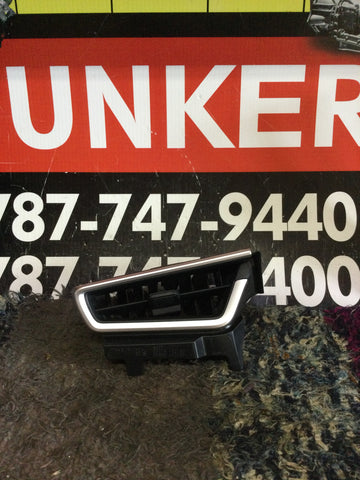 Accesorio Interior Izq Toyota Corolla 19-22