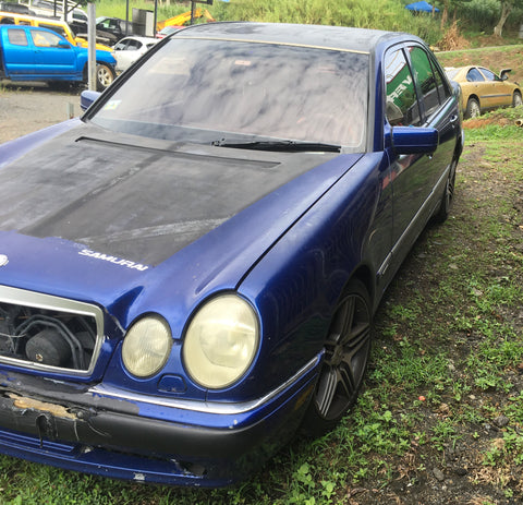 Auto A148 Mercedes Benz E430 1998
