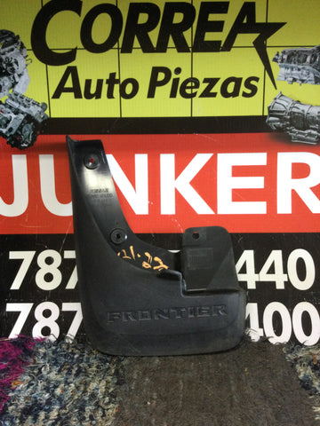 Accesorio Exterior Izq Nissan Frontier 21-22