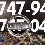 Emblema Nissan Armada 04-15