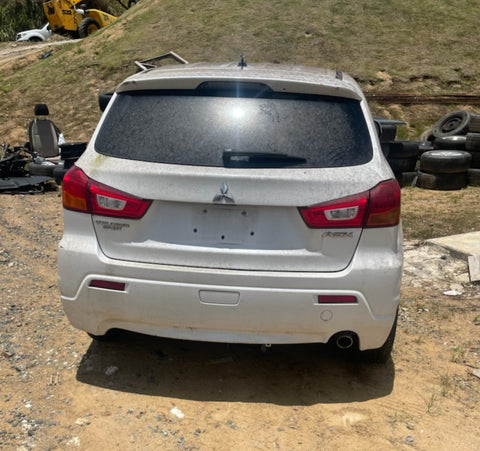 Compuerta Mitsubishi Outlander ASX 11-19