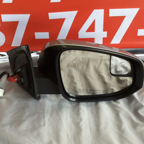 Retrovisor der Toyota Highlander 14-19