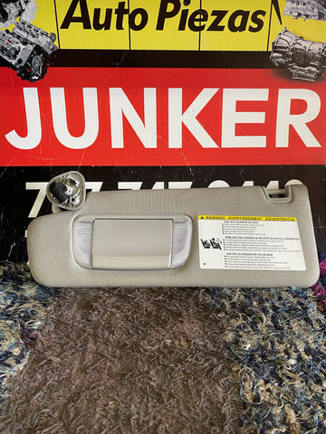 Visera izq Toyota Tundra 14-21