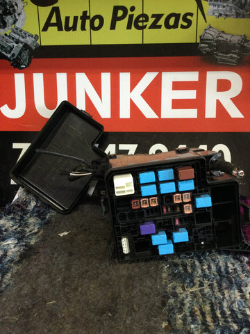 Módulo Caja de Fusibles Toyota Rav4 17-18