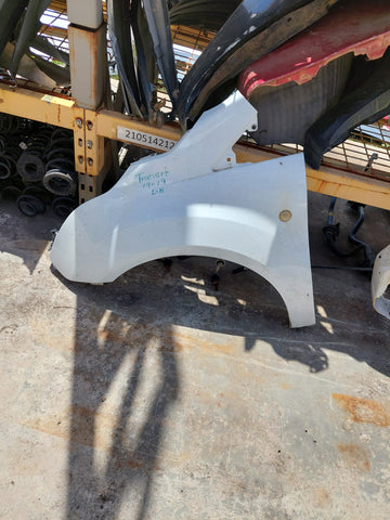 Guardalodo izq Ford Transit 14-18