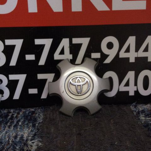 Centro de tapabocina Toyota Tacoma 05-15