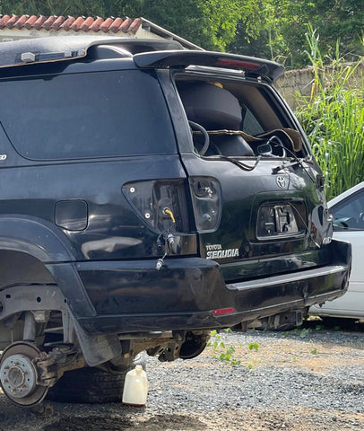 Compuerta Toyota Sequoia 01-07