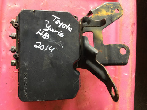 ABS Toyota Yaris HB 2014