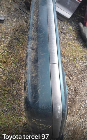 Bumper trasero Toyota Tercel 97