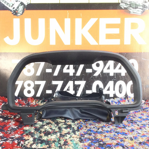 Careta de Marca Millas Toyota 4Runner 14-19