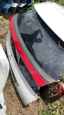 Compuerta Mitsubishi Eclipse 18-20