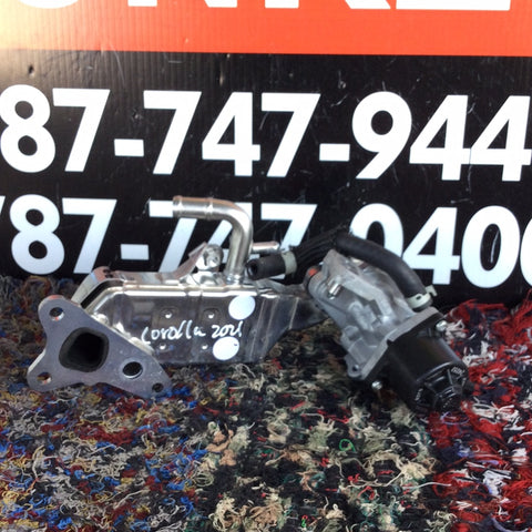 Válvula de Gasolina Toyota Corolla 19-21