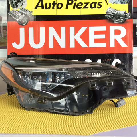 Foco Delantero der Toyota Corolla Sedan 17-19