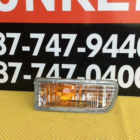 Luz Antiniebla (Fog Lamp) izq Toyota 4Runner 99-02